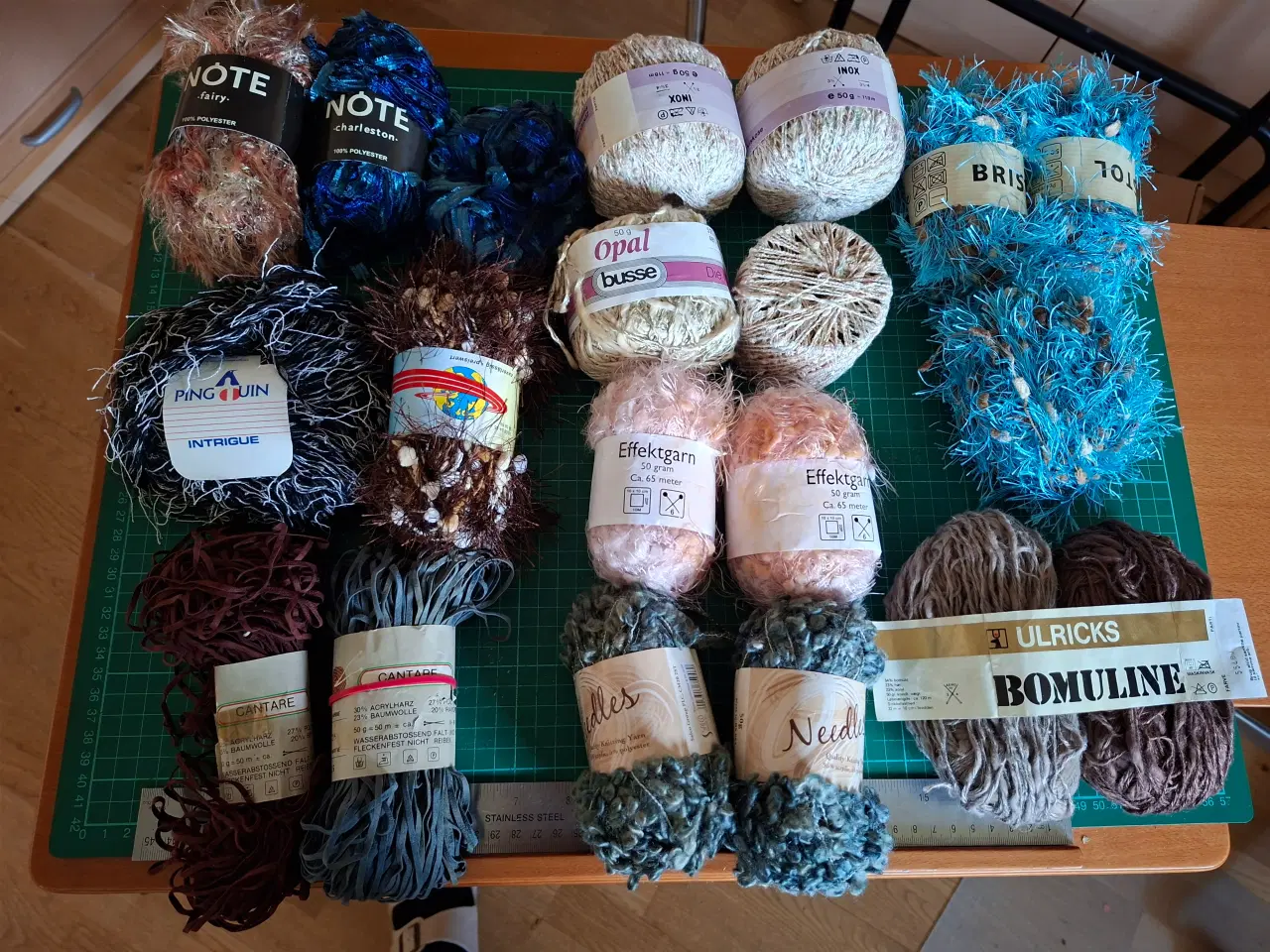 Billede 1 - Diverse garner sælges