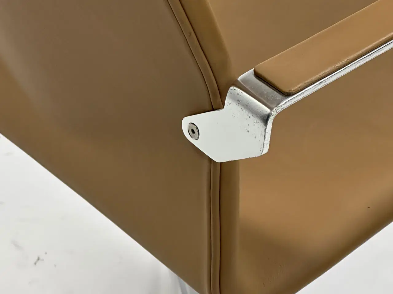 Billede 9 - Four Design - 4-Cast® XL Mødestol (Lysebrun)