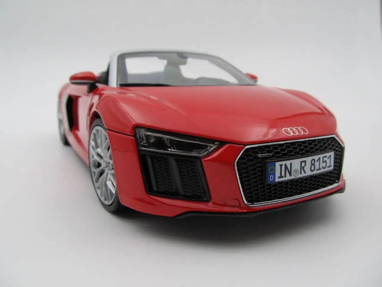 Billede 8 - 2016 Audi R8 Spyder 1:18  AUDI Dealer Edition 