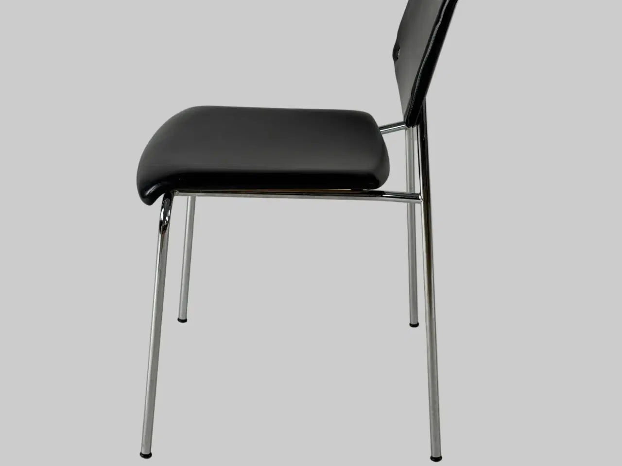 Billede 4 - Magnus Olesen Pause Stol – Sort Læder/Krom Stel