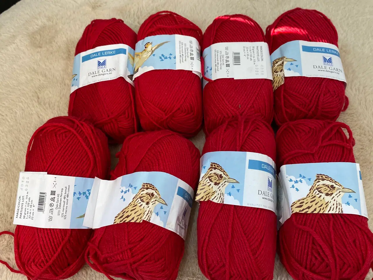 Billede 10 - Lækkert Dale Lerke garn 112 nøgler - 18 farver