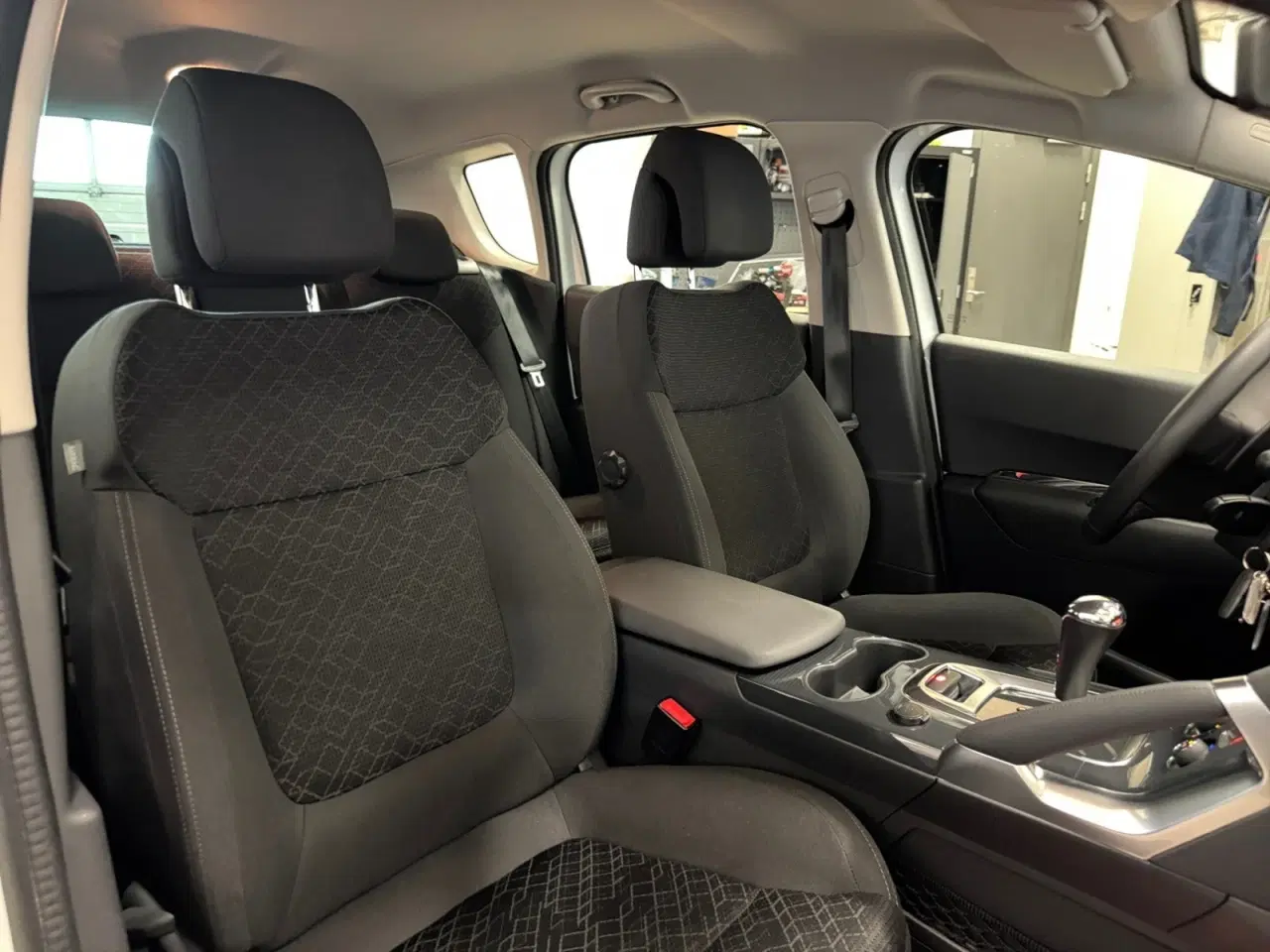 Billede 17 - Peugeot 3008 1,6 e-HDi 114 Active ESG