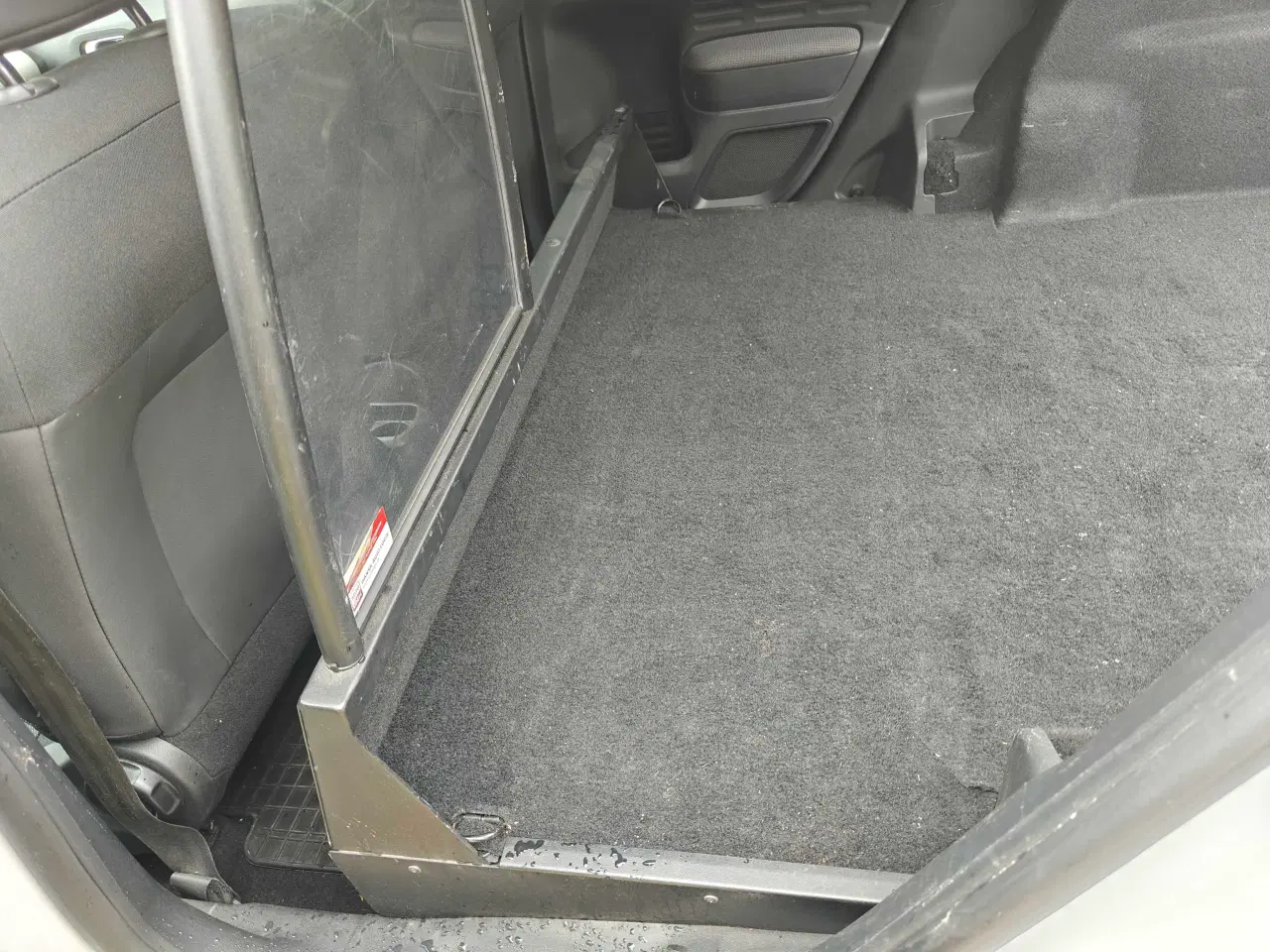 Billede 7 - C4 Catus moms betalt årg 2015   127000 km