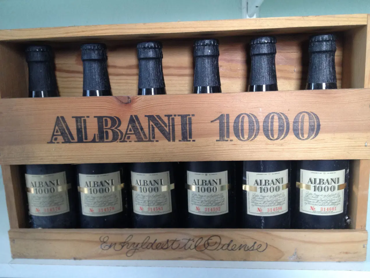 Billede 1 - Albani 1000 Øl i jubikasse