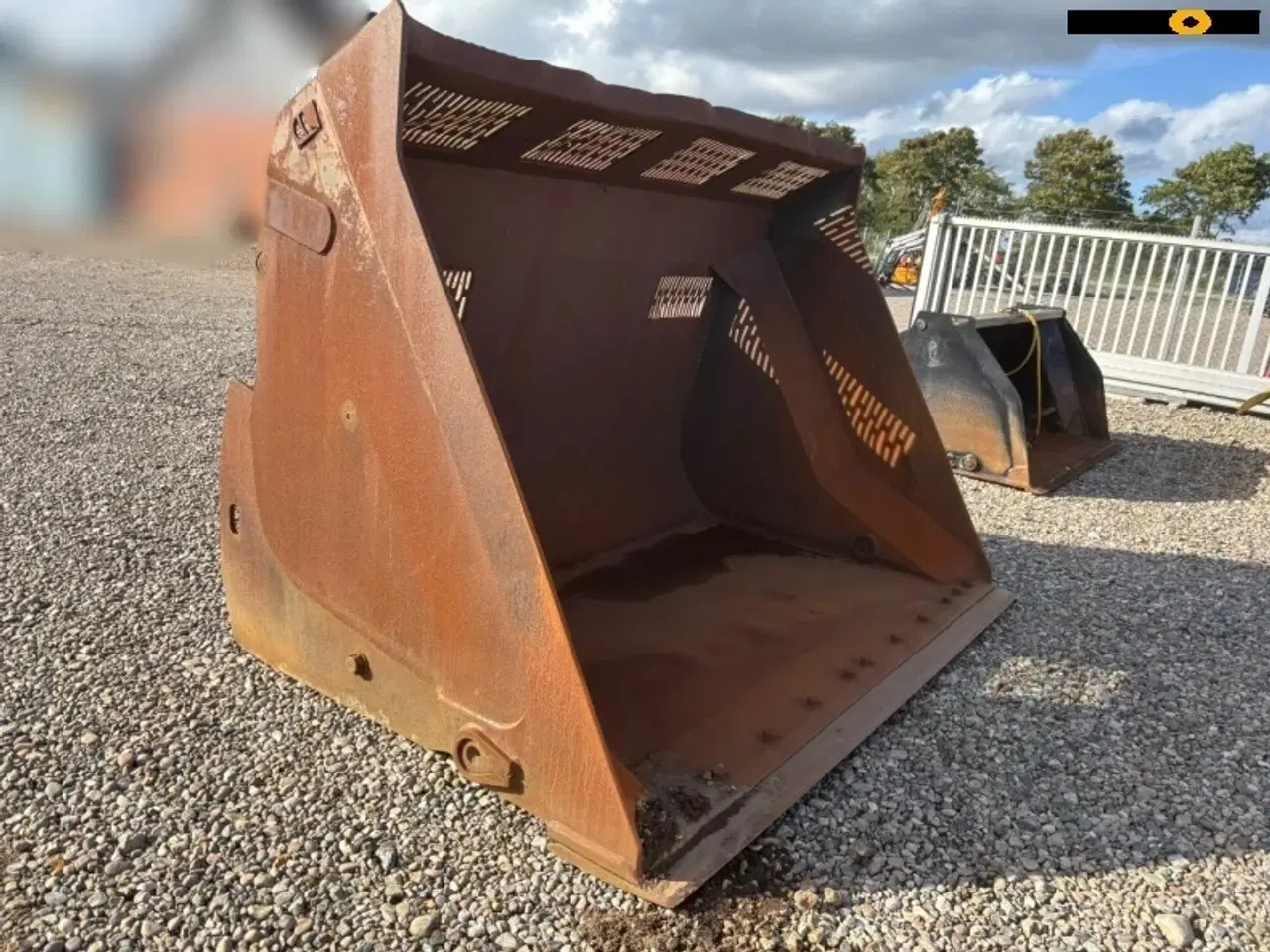Billede 3 - Volvo L90F højtipskovl