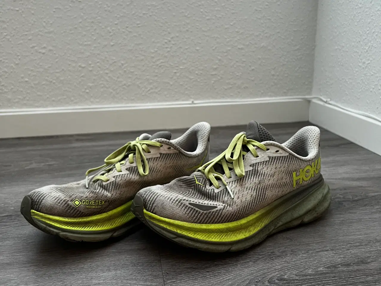 Billede 1 - HOKA løbesko, brugte, men i god stand 