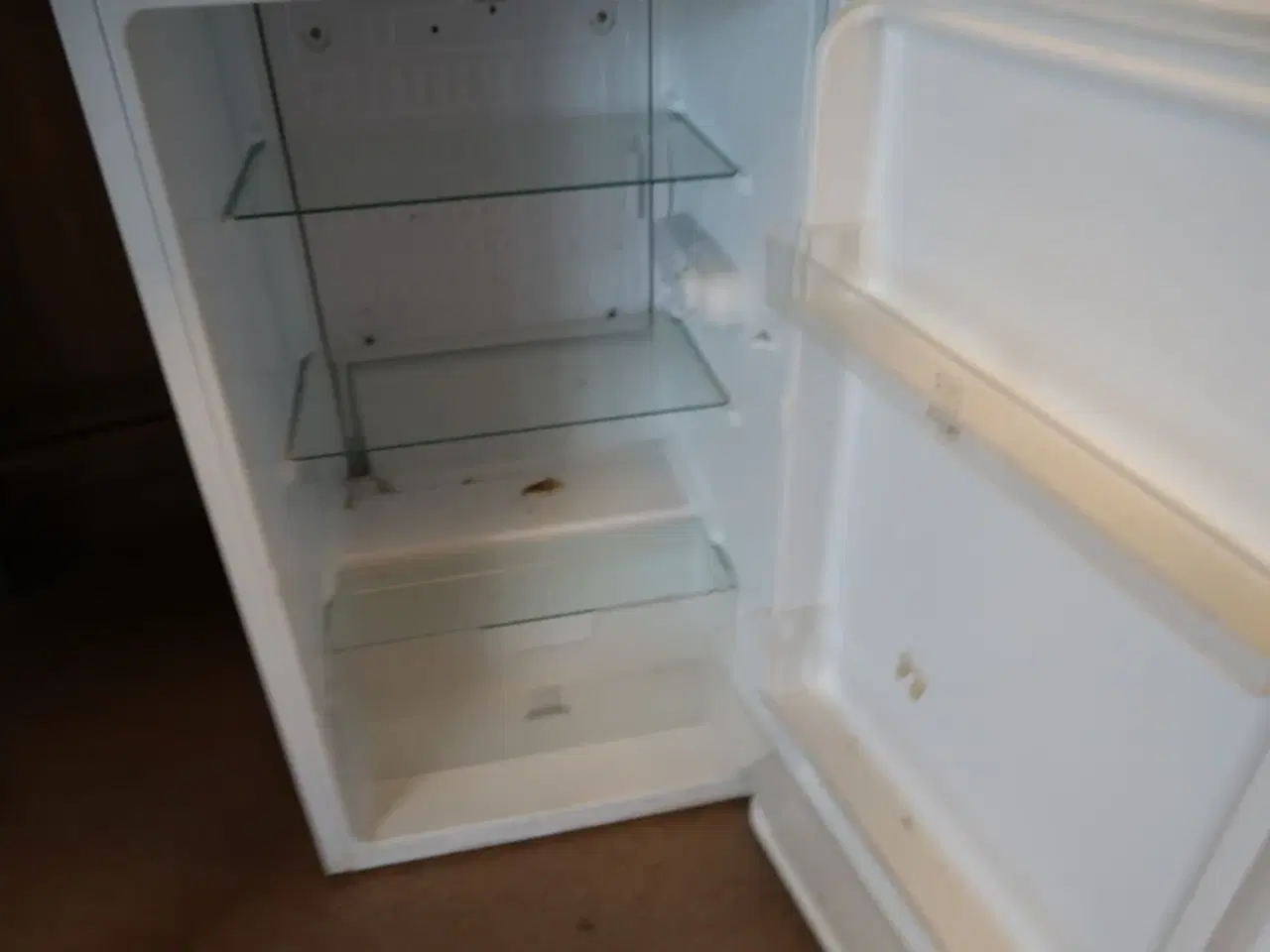 Billede 2 - Køleskab LOGIK