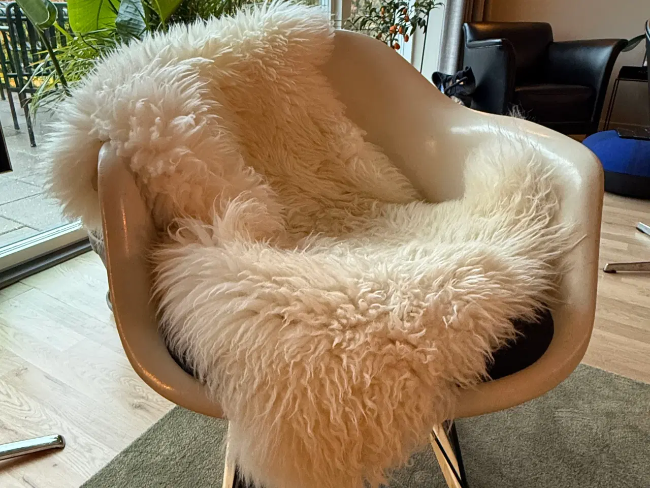 Billede 1 - Eames, Gyngestol, Gyngestol