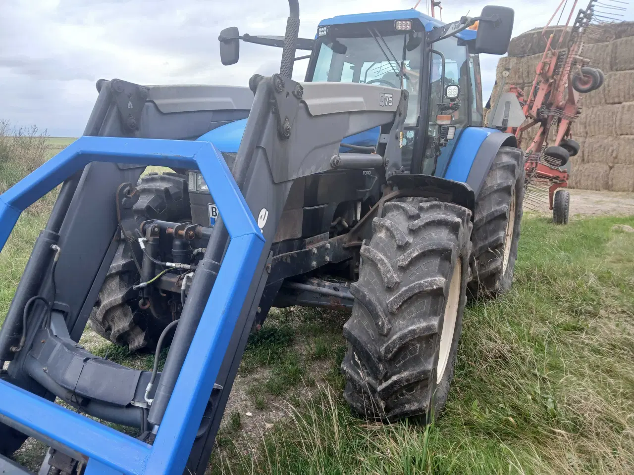 Billede 1 - New holland 8560 med frontlæsser