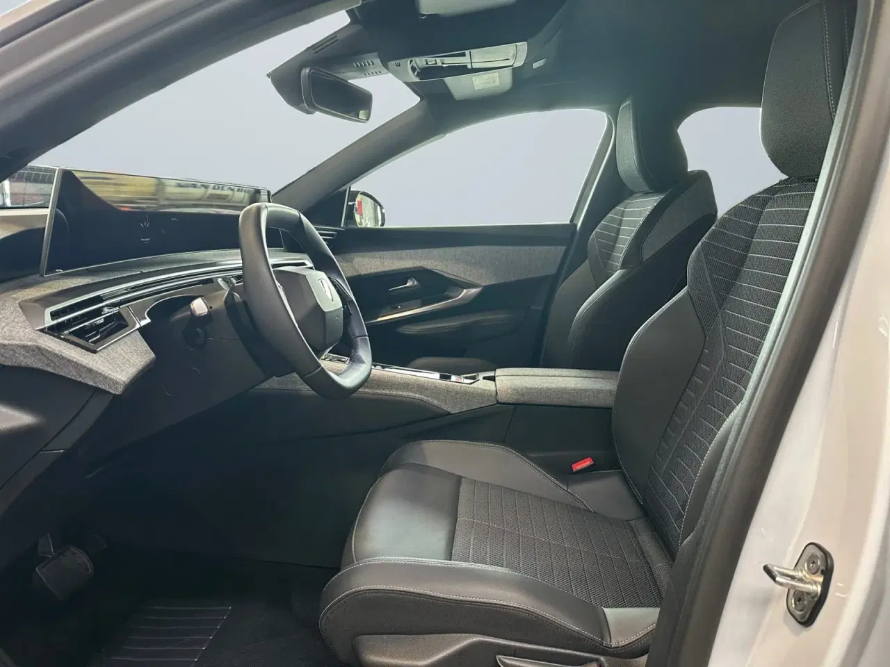 Billede 10 - Peugeot e-3008 77 Allure