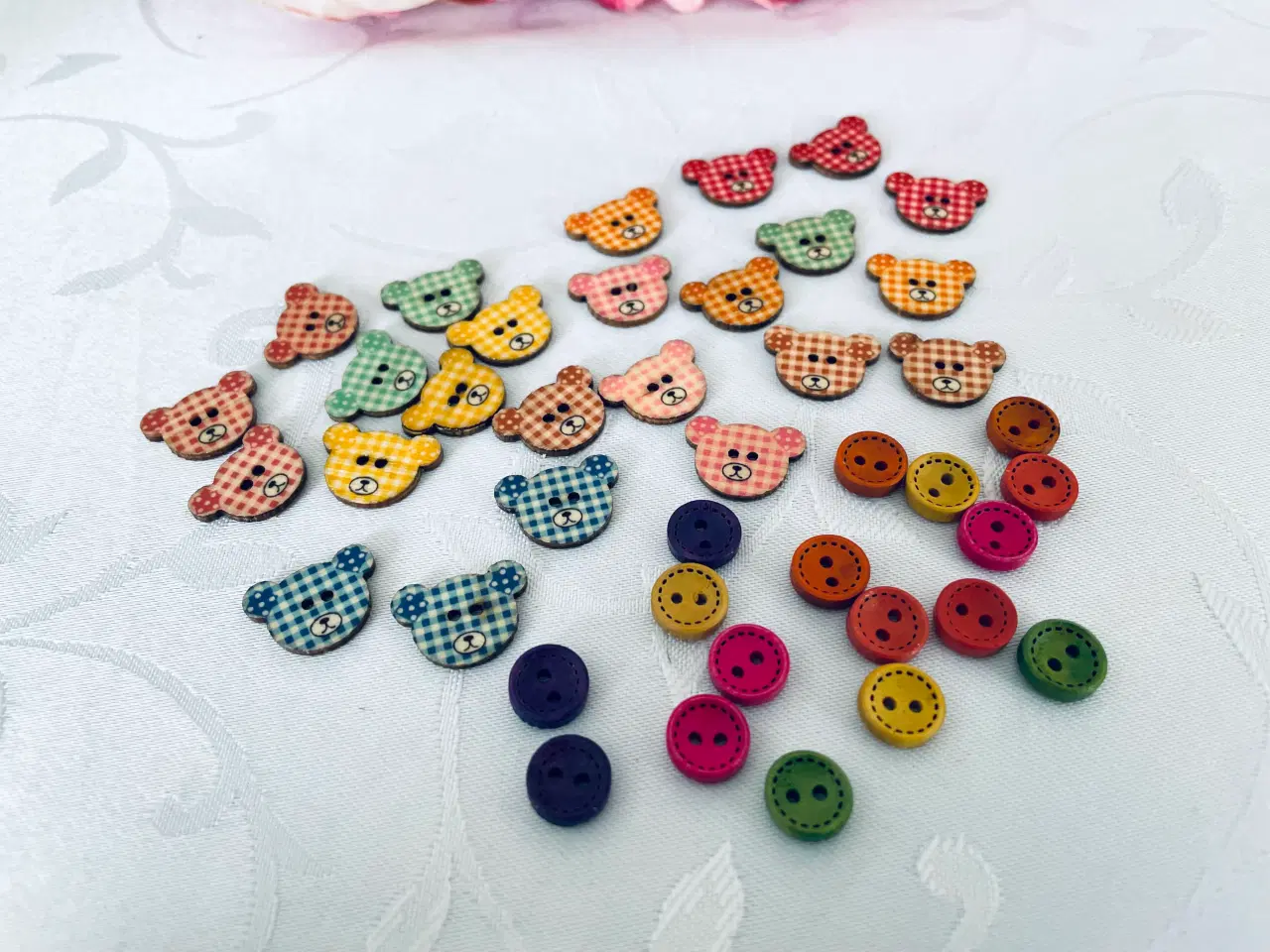 Billede 1 - Knapper blandet bamser og små runde 