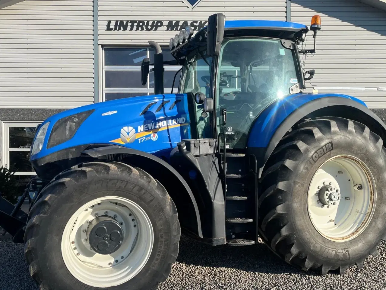 Billede 1 - New Holland T7.315 Med frontlift