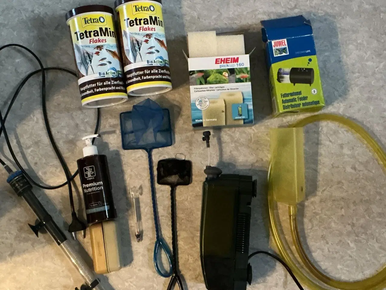 Billede 2 - Akvarie med alt tilbehør