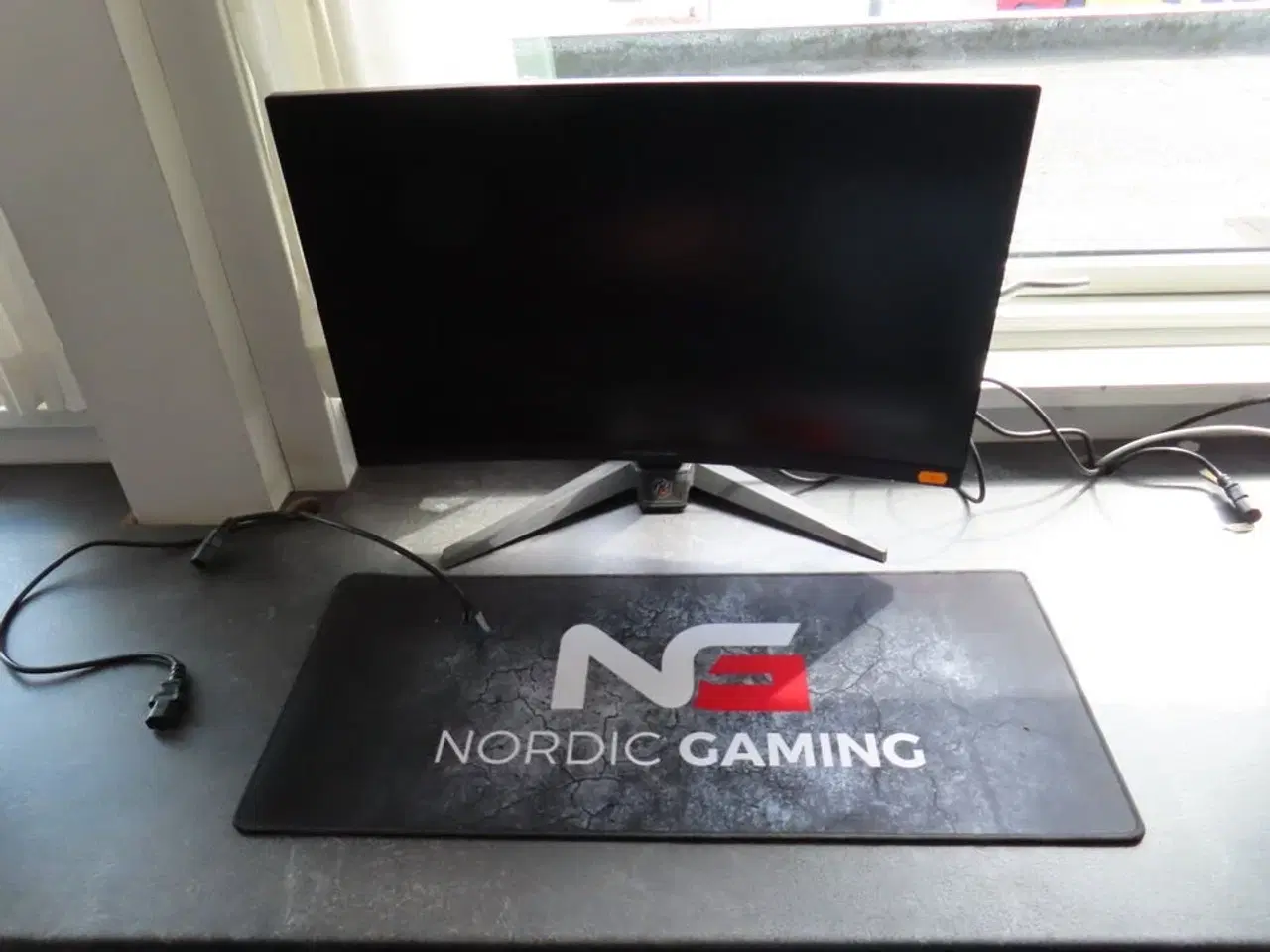 Billede 1 - 27" curved gaming monitor, ASROCK PHANTOM GAMING pg27f15rs1a