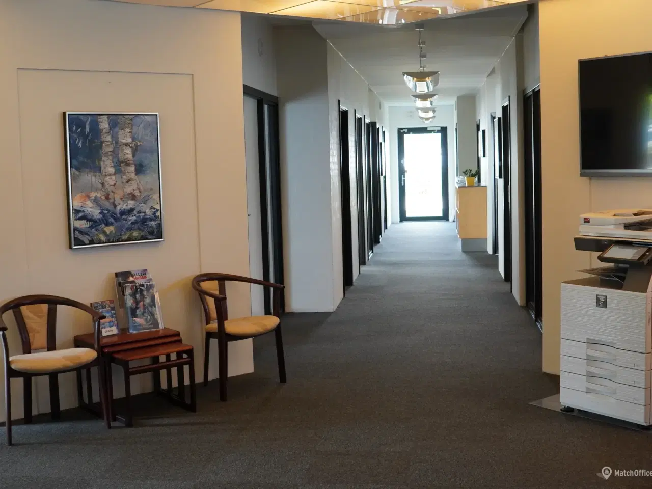 Billede 11 - Lyst lokale med mange faciliteter