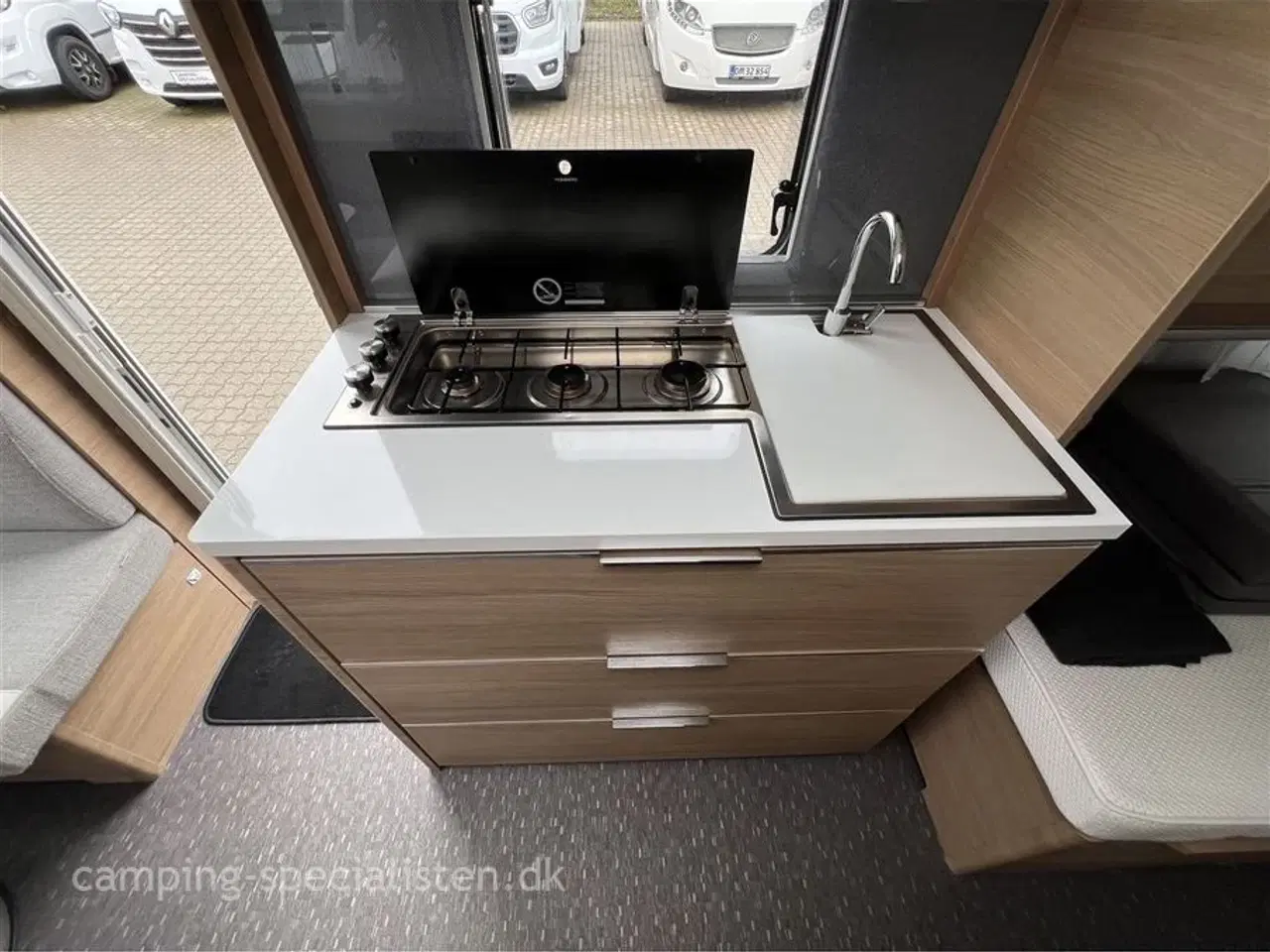 Billede 8 - 2020 - Adria Adora Supreme 502 UL   2020 Adria Adora Supreme 502 UL - Se den nu hos Camping-Specialisten.dk