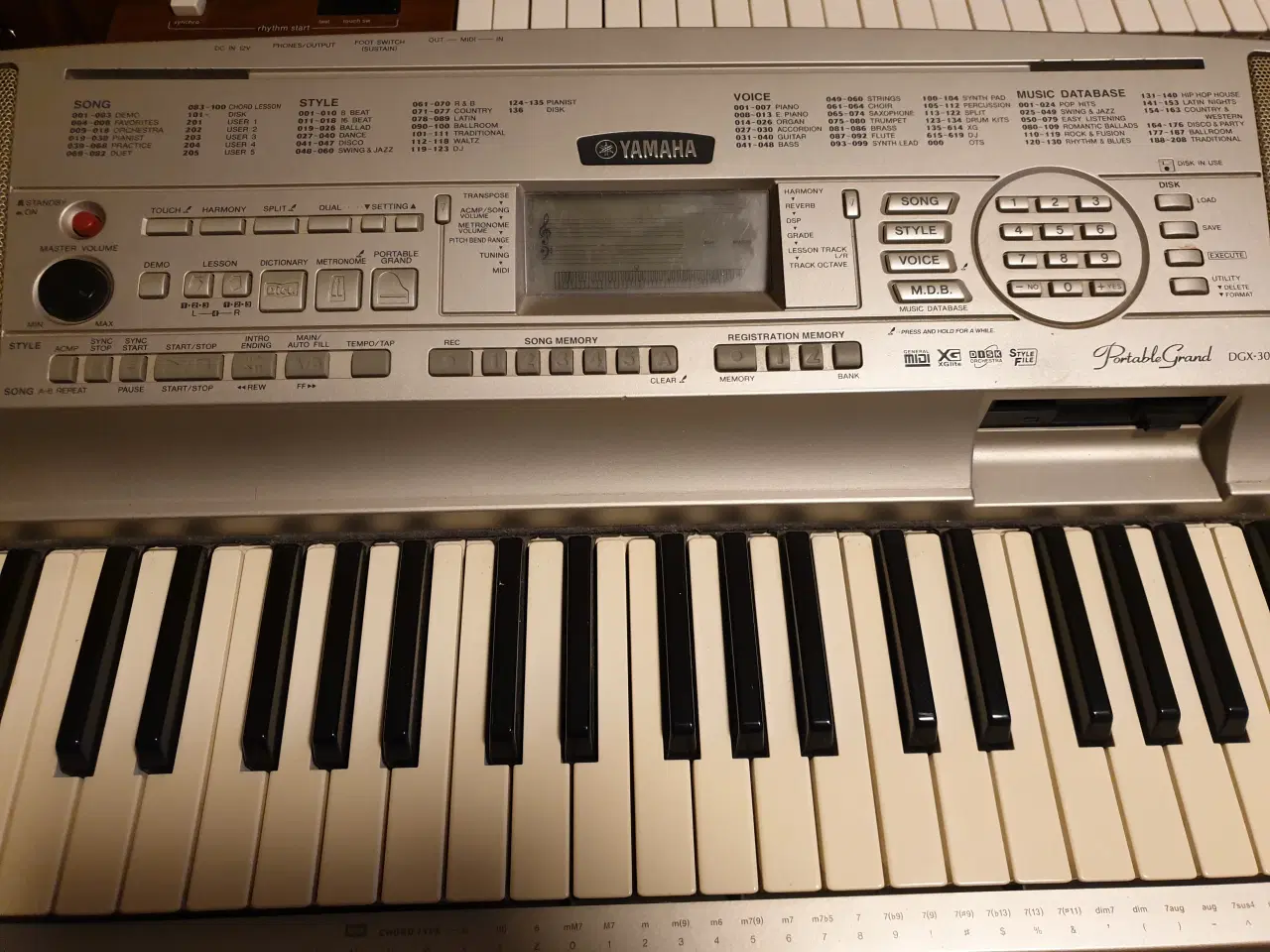Billede 3 - Orgel Technic u 60 og Yamaha keyboard DGX 300 sælg