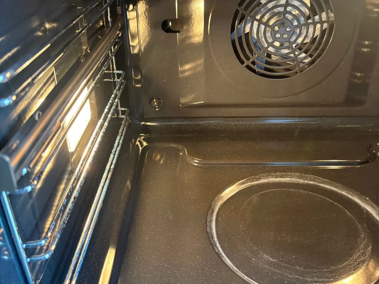 Billede 5 - Voss induktionskomfur (nypris 12.000)