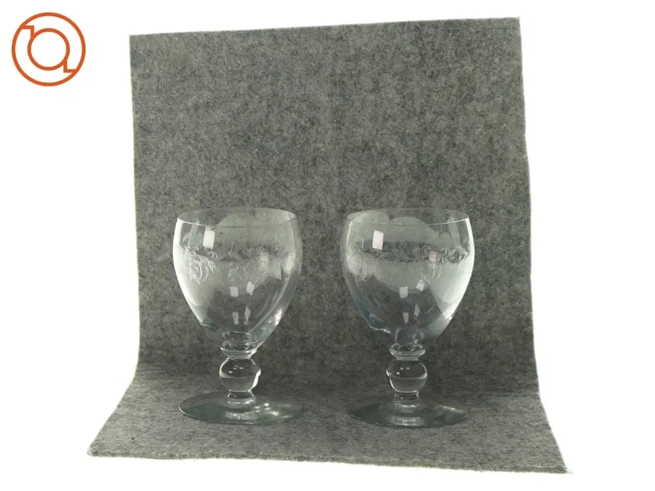 Billede 1 - Vinglas 2 stk. (str. 13 x 8cm)