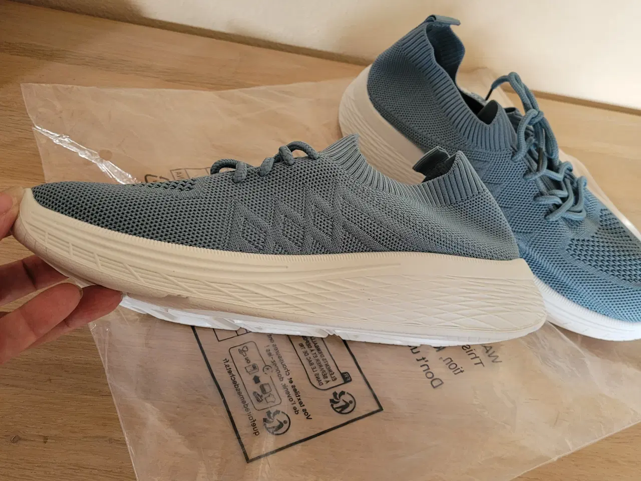 Billede 3 - Nye Sneakers (støvblå) str. 40