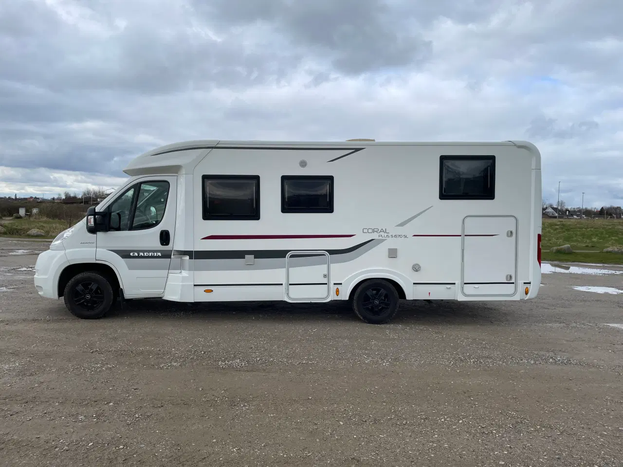 Billede 1 - Autocamper Adria Coral Plus S 670 SL