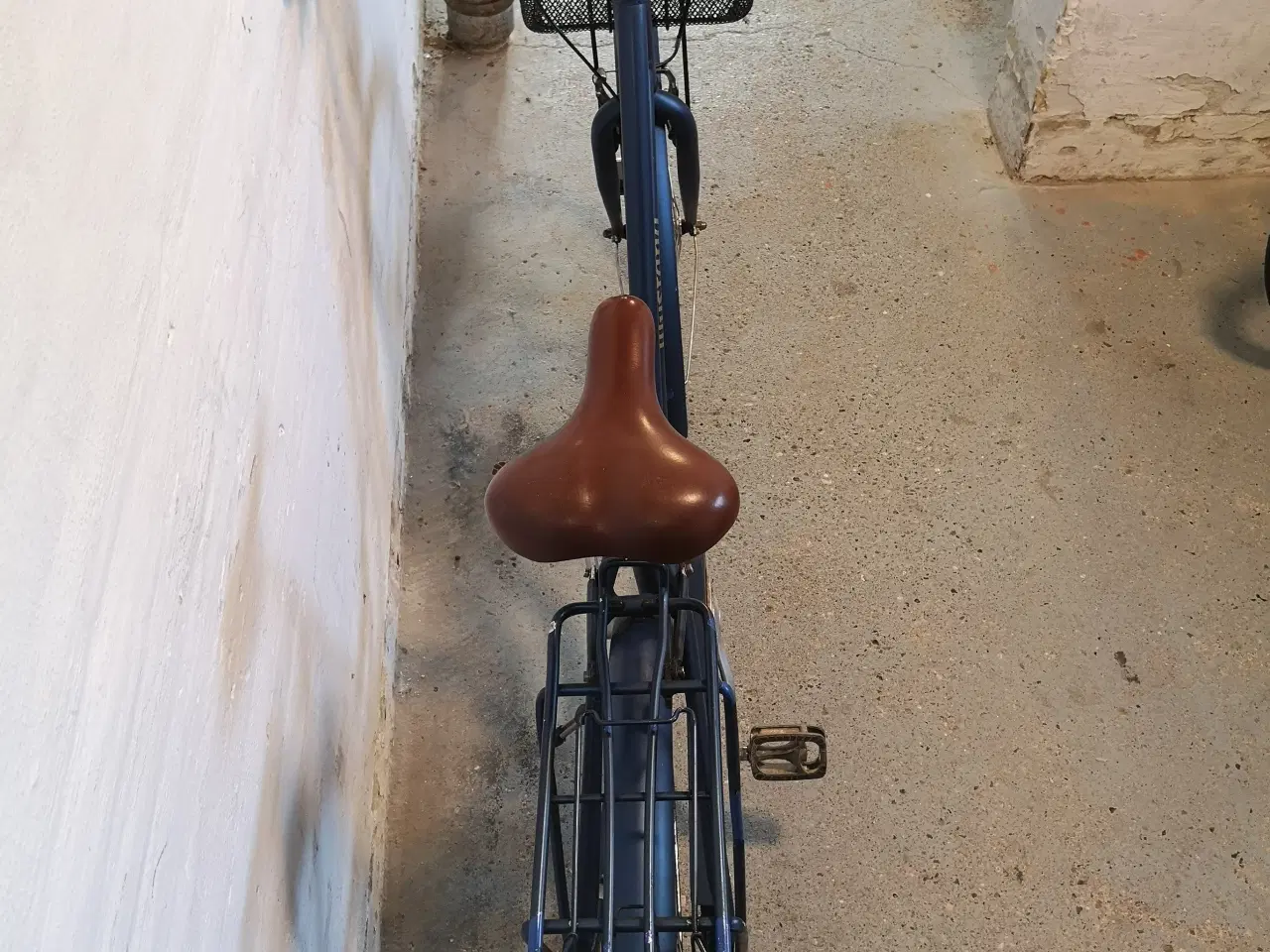 Billede 11 - Mustang  28"  7 gear Ny dæk. For og baglygter magn