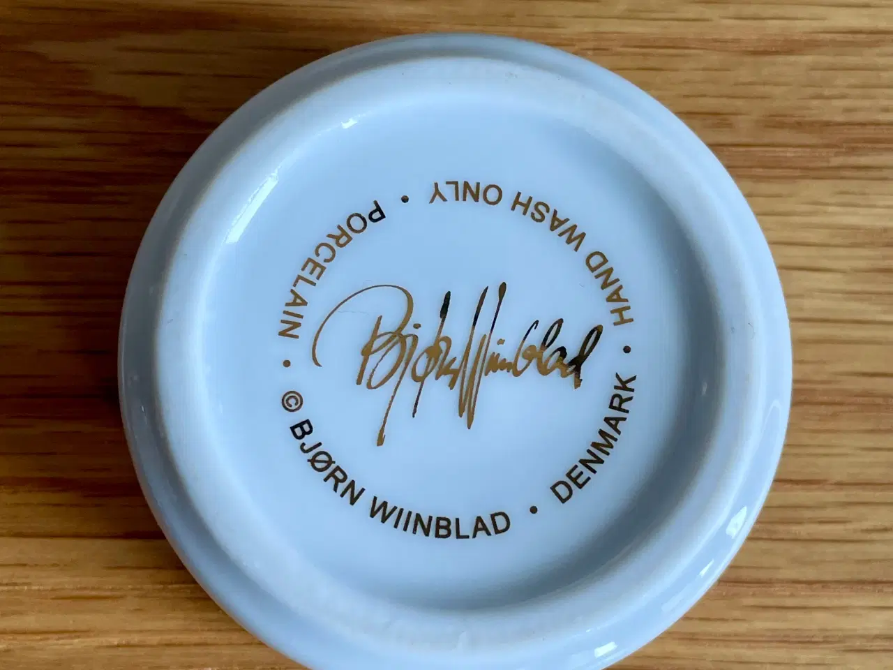 Billede 20 - Bjørn Wiinblad låg krukker i guld & hvid