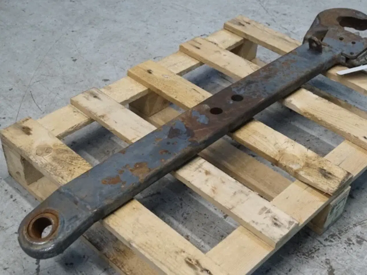 Billede 3 - New Holland TM 165 L.H. Liftarm 47125912