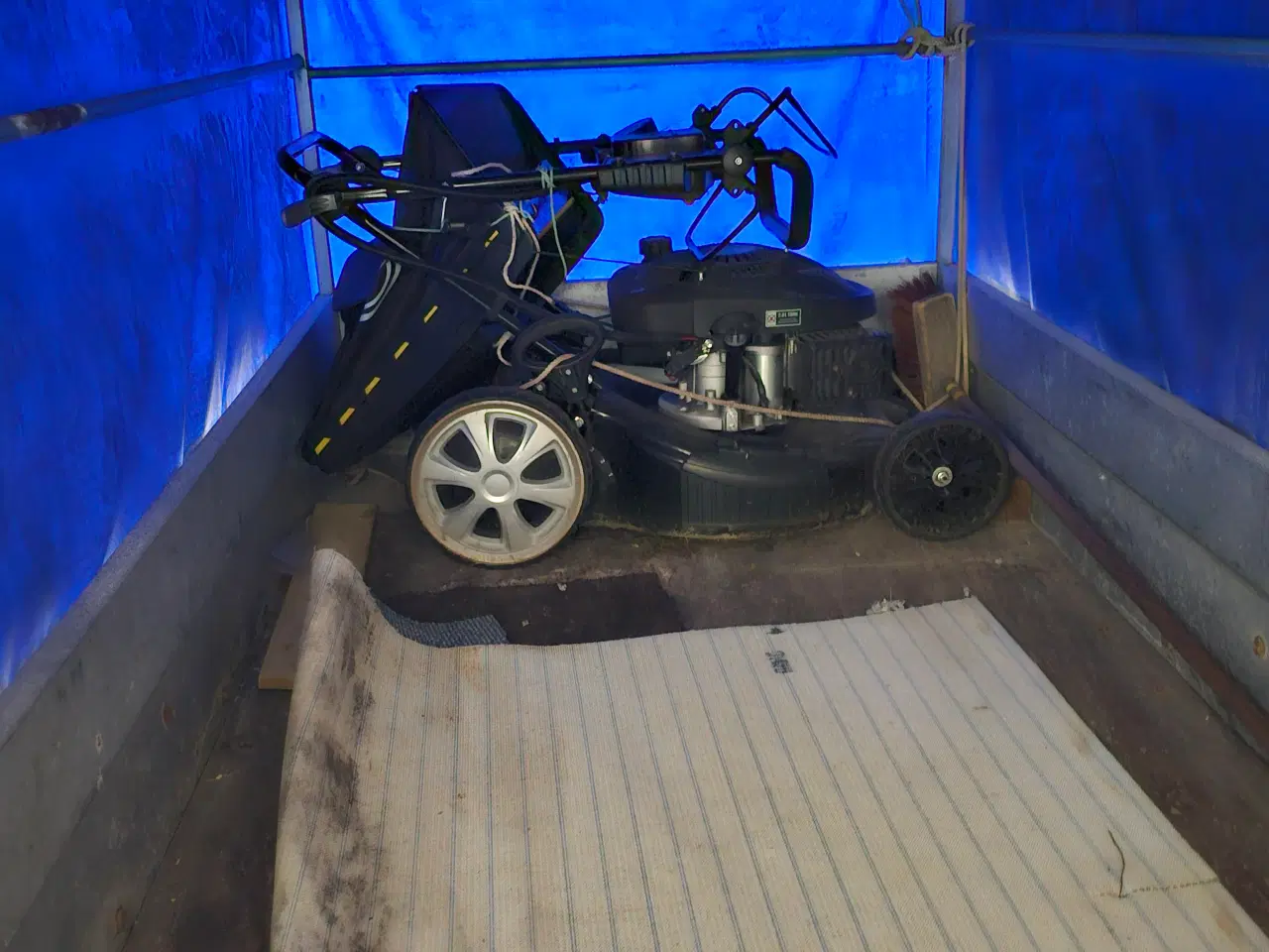 Billede 1 - Stema Trailer med presening