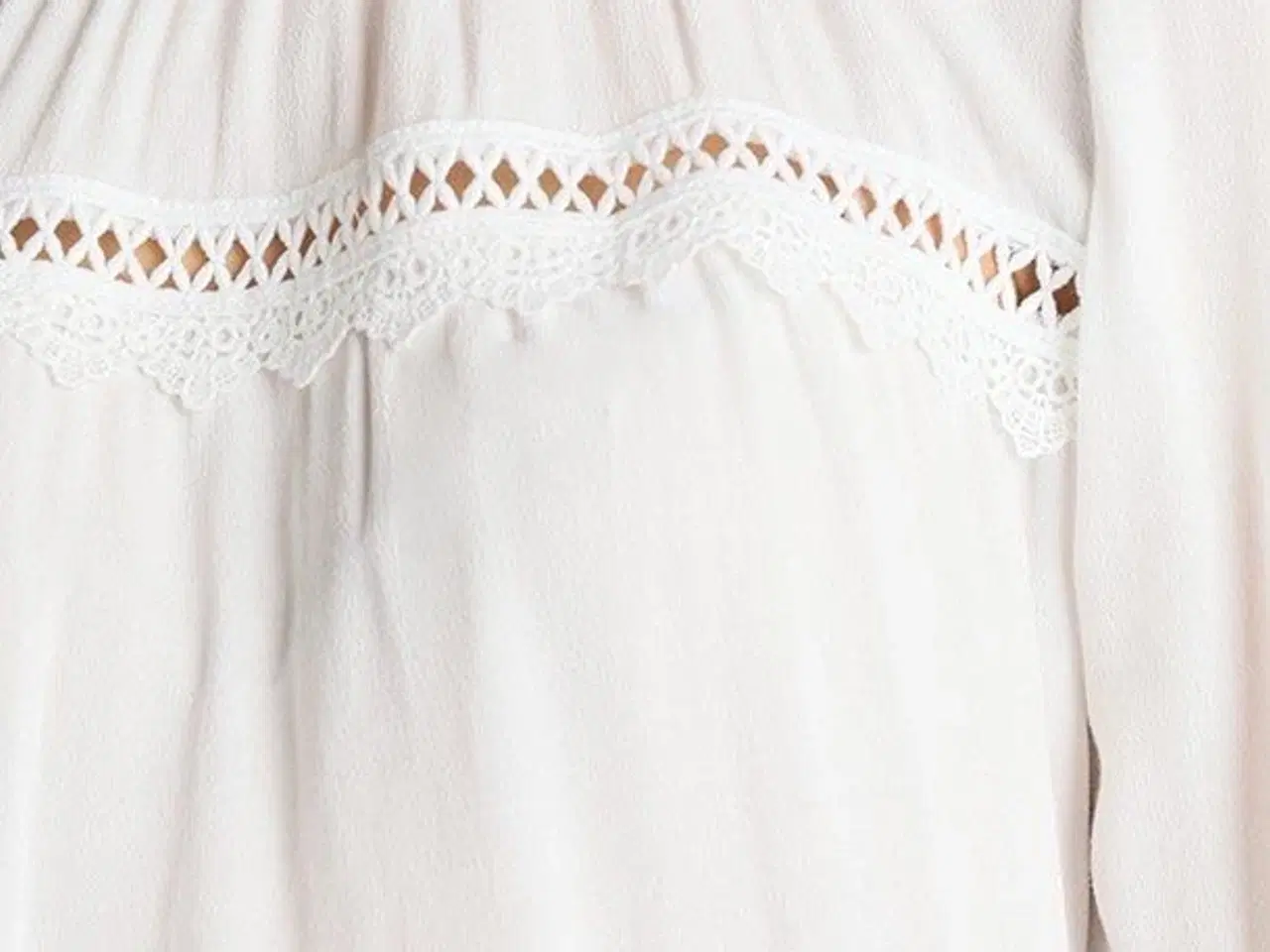Billede 10 - Modström sort bluse