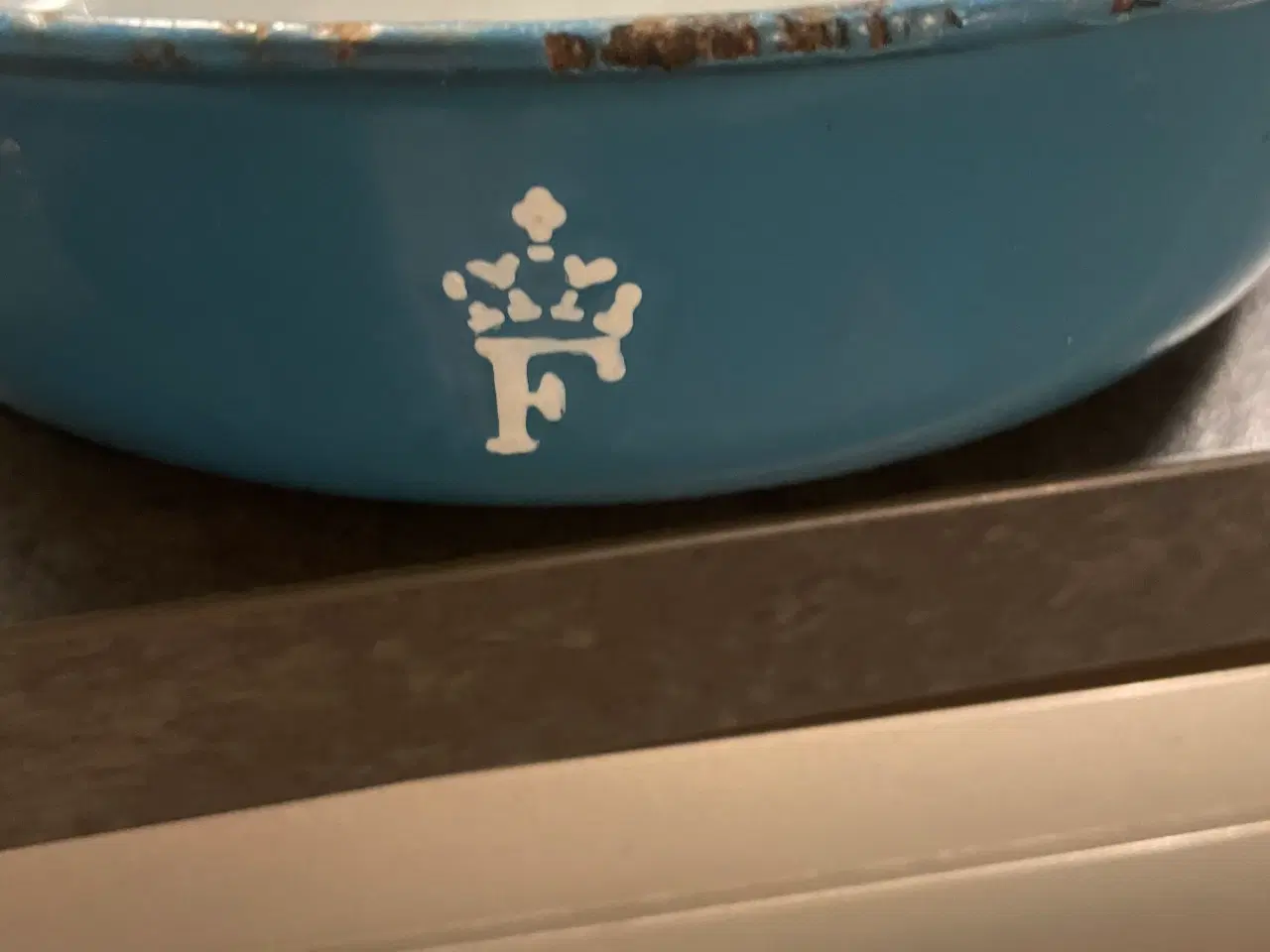 Billede 4 - Randform emalje hvid blå