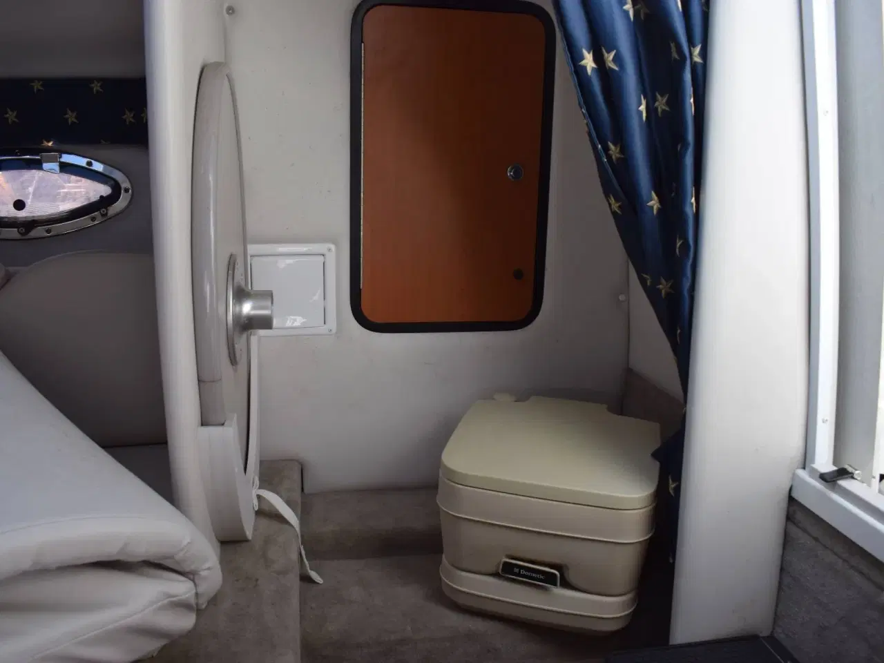 Billede 7 - Crownline 230 - Mercruiser 350 MAG/Udstyr