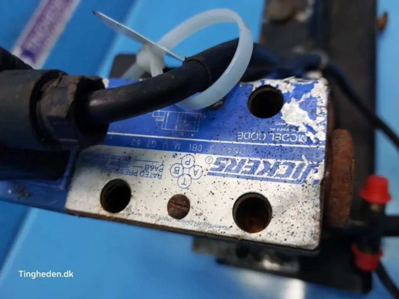 Billede 11 - New Holland 4860 Ventilblok 9837652