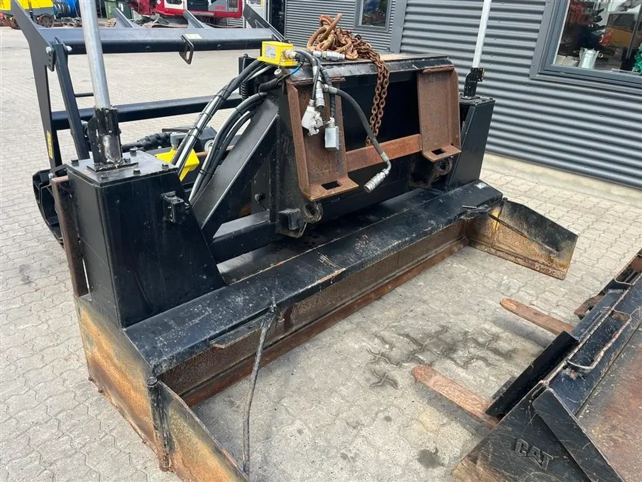 Billede 14 - Caterpillar 259D Med afretter-Powerrake-klippehoved solvl og gafler