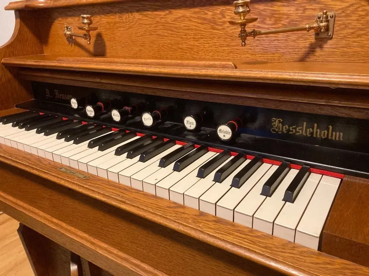 Billede 2 - Smukt gammelt orgel