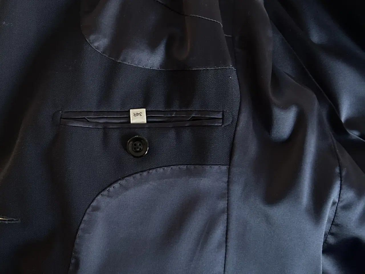 Billede 5 - Super flot jakkesæt til kvinder.