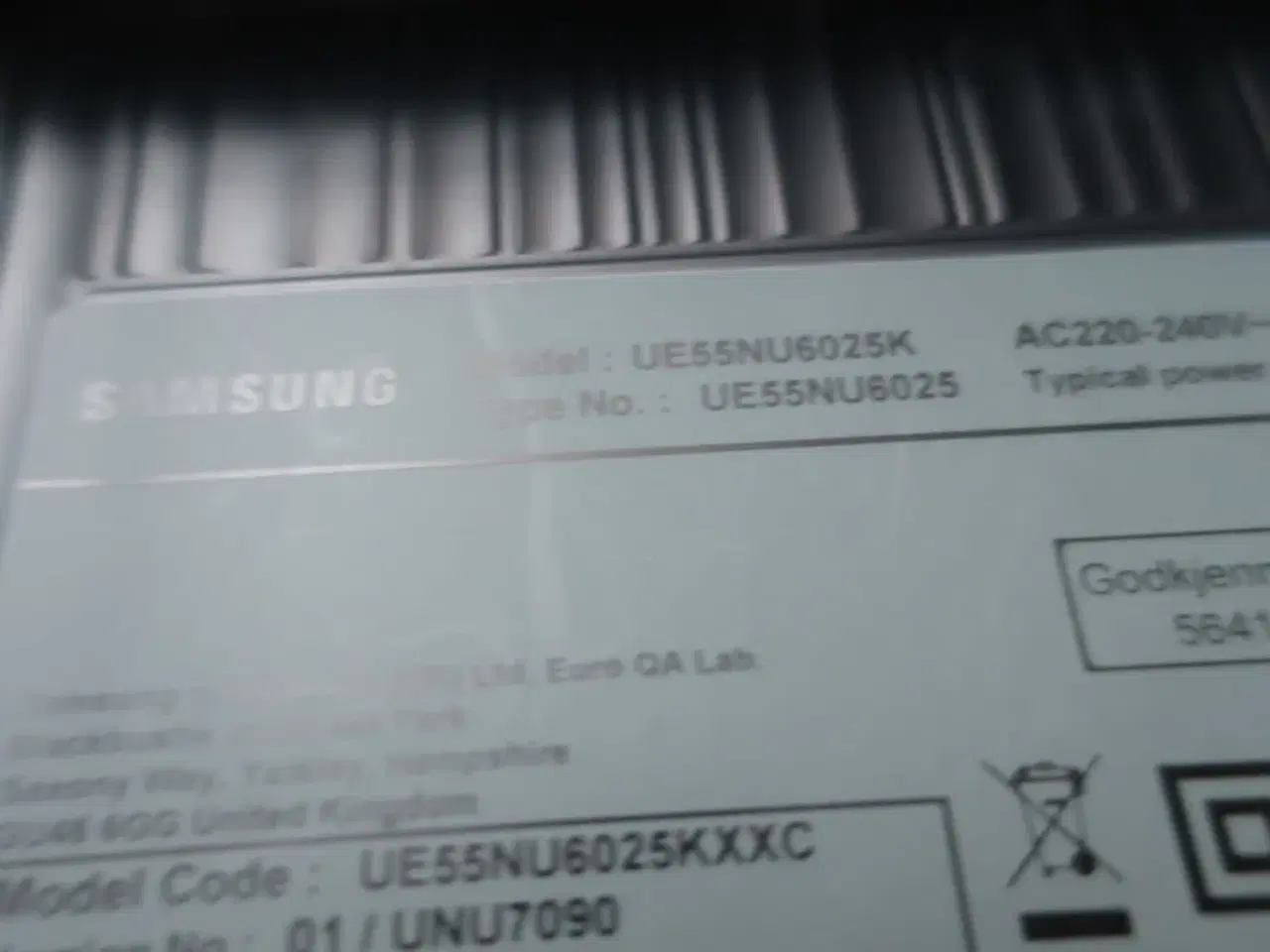 Billede 5 - 55" fjernsyn SAMSUNG UE55NU6025K med beslag