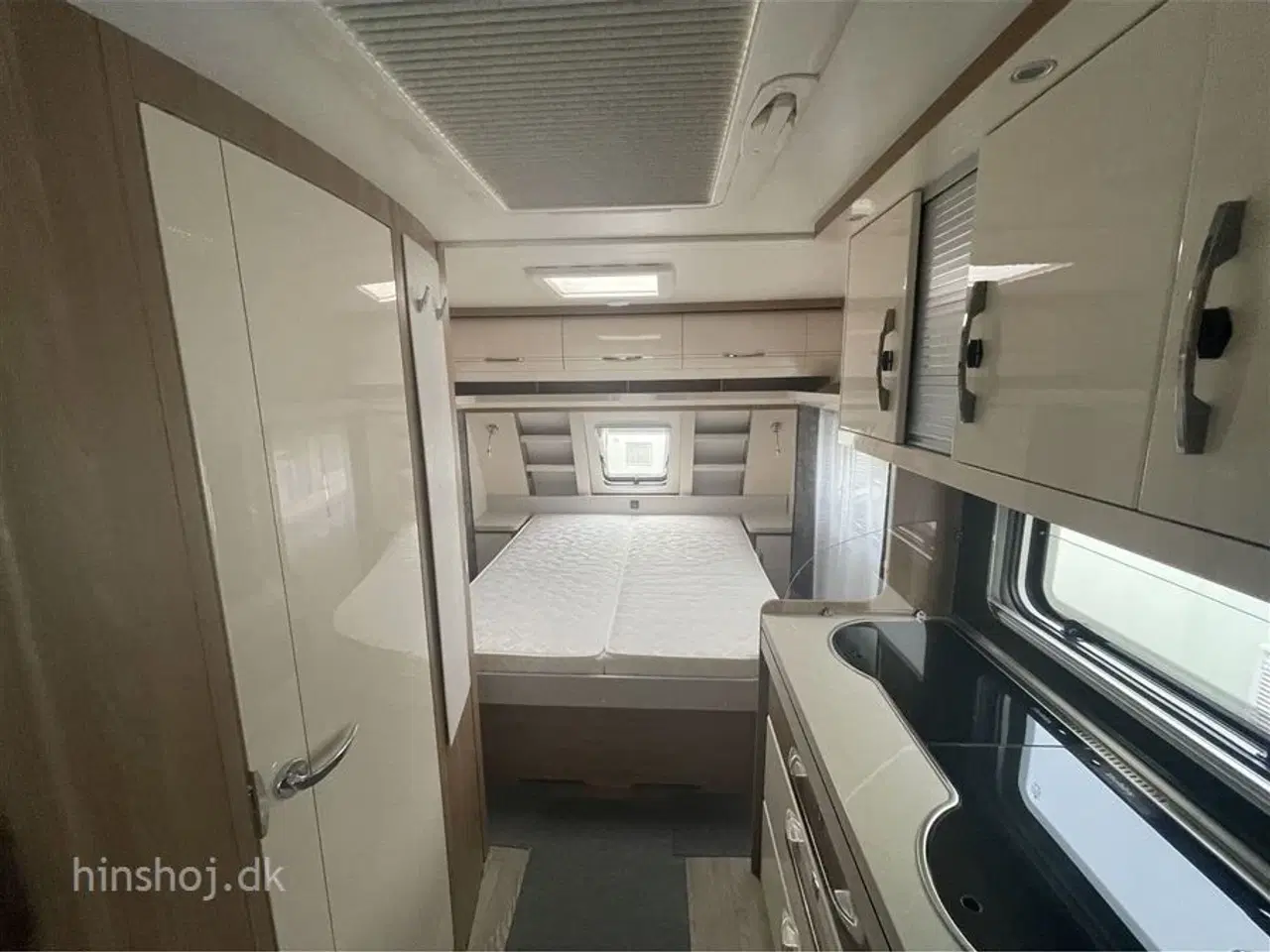 Billede 10 - 2022 - Hobby Excellent 540 UFF   Dejlig vogn med rundsidegruppe og fritstående dobbeltseng fra Hinshøj Caravan