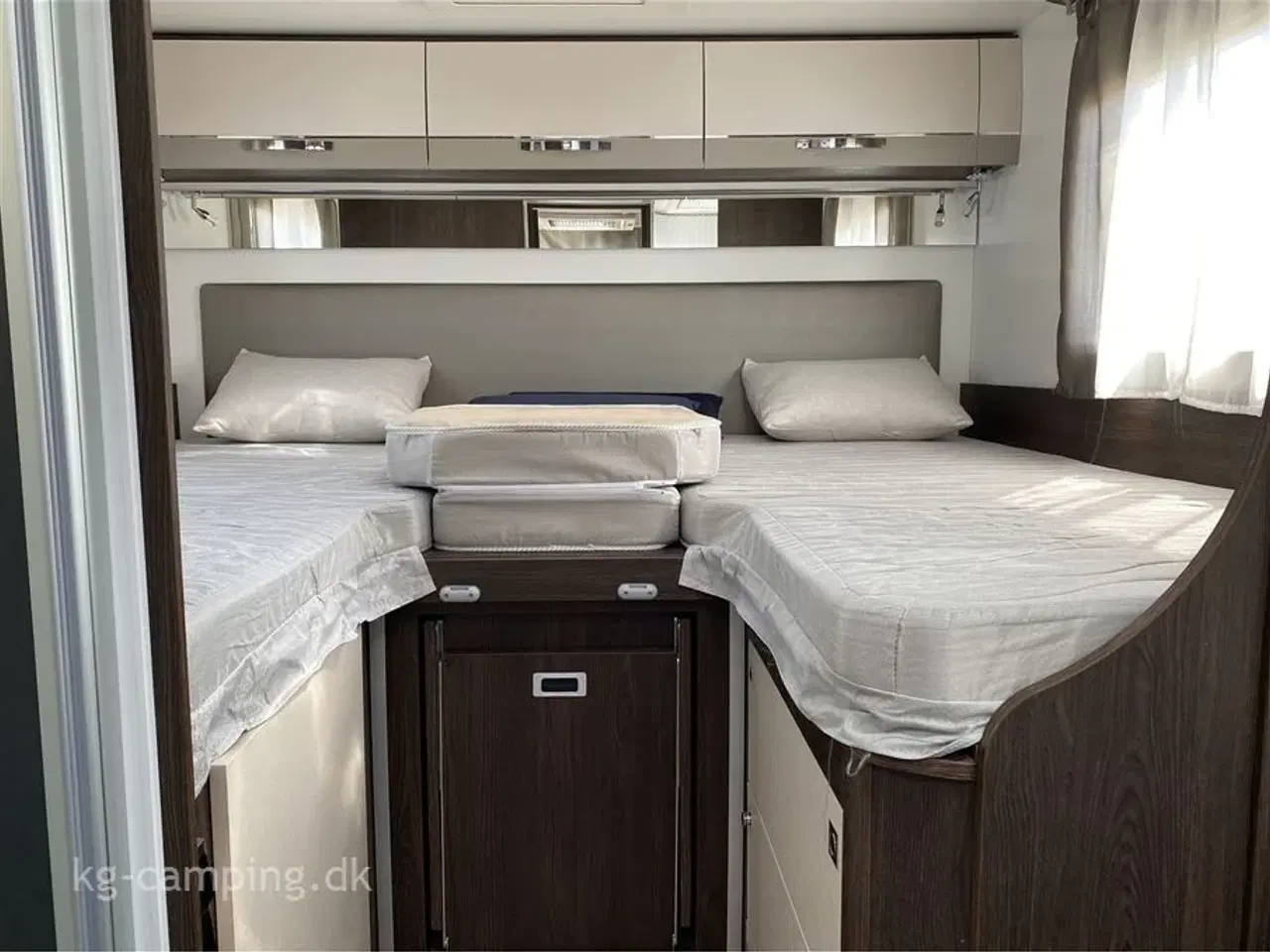 Billede 14 - 2020 - Benimar Tessoro 463   Velholdt autocamper med sænkeseng