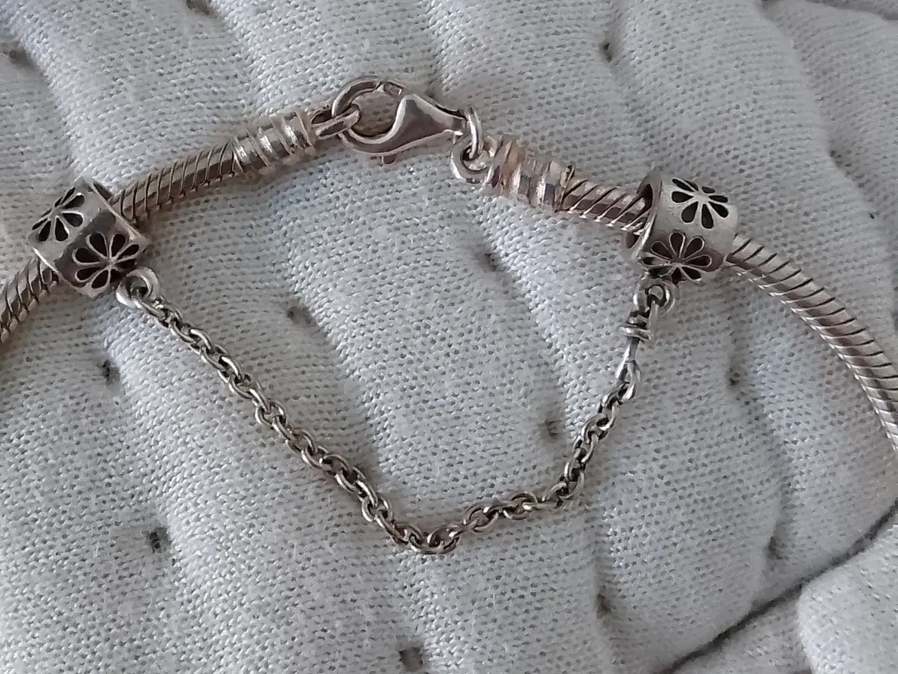 Billede 2 - Sølv Armbånd og halskæde i Pandora 