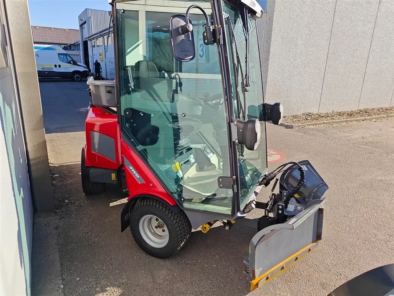 Billede 18 - Timan 3330 4WD MEGET PÆN STAND - KOST; V-PLOV, SPREDER