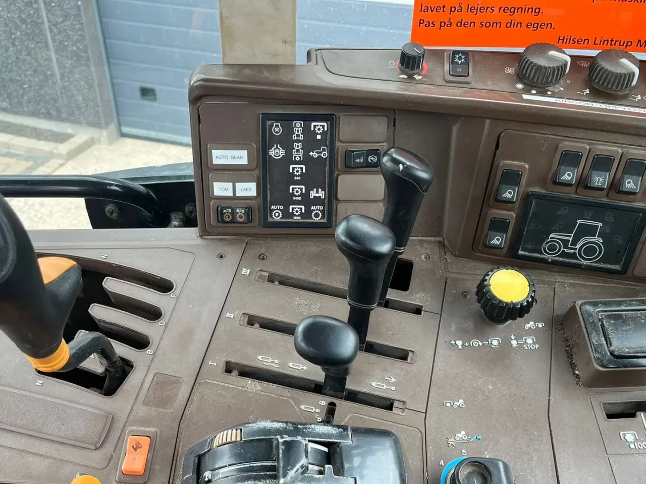 Billede 6 - John Deere 6910 TLS, AutoQurd, Hjørnestops computer og frontlift