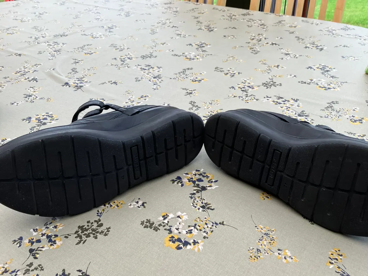 Billede 1 - Flotte New Feet sko