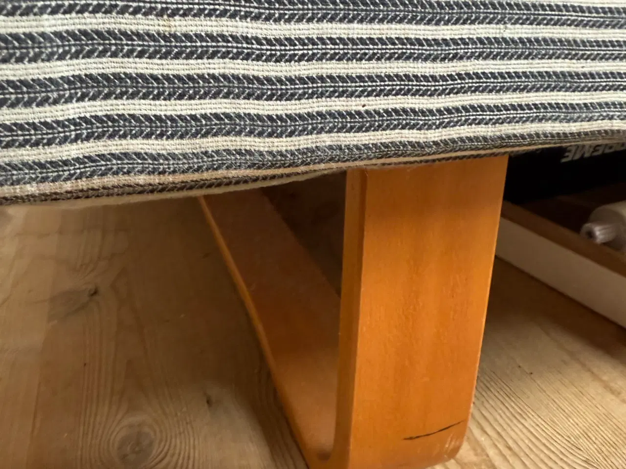 Billede 2 - Seng 120x200 - gratis