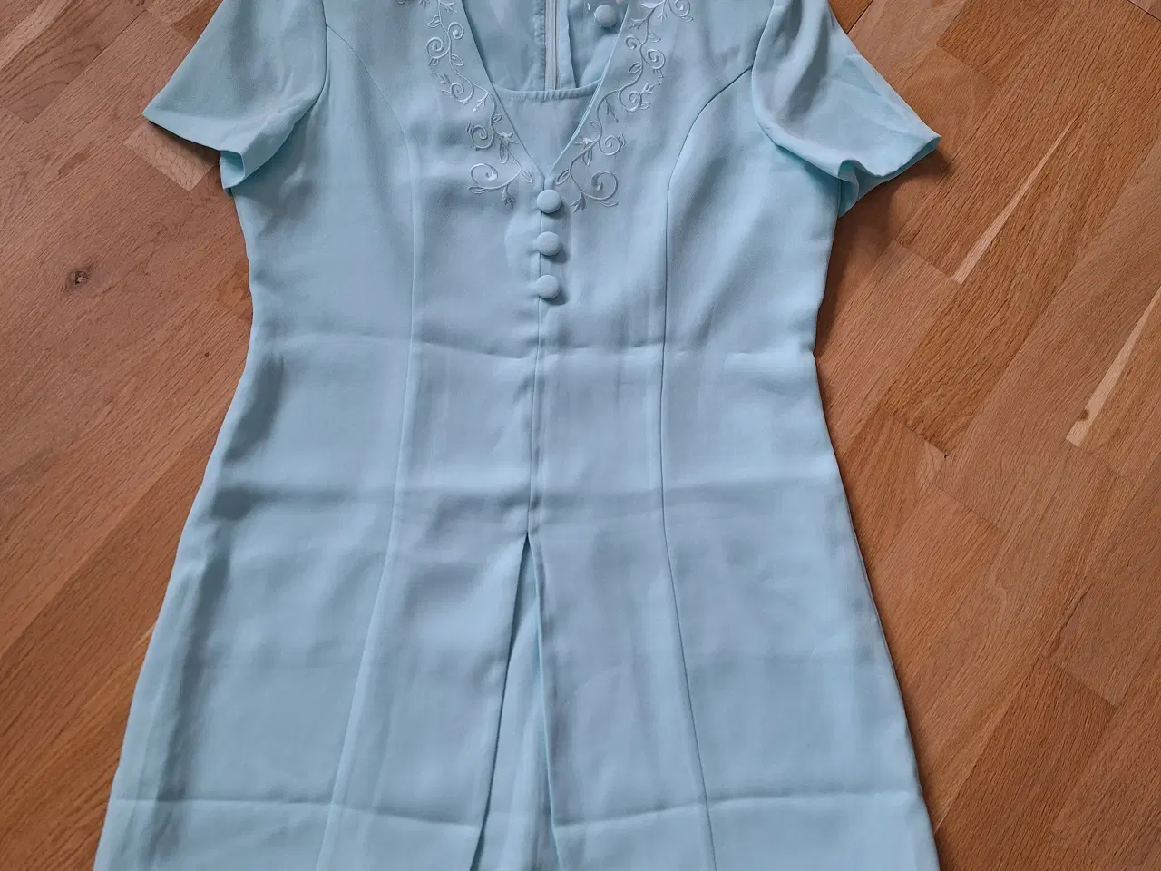 Billede 2 - Kjole 	