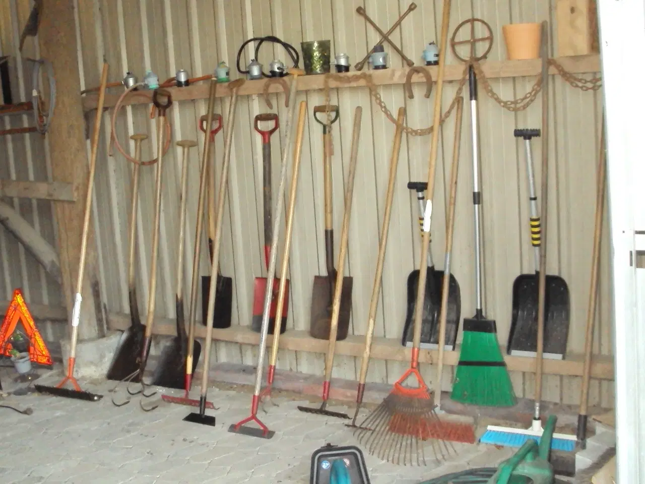 Billede 1 - Haveredskaber