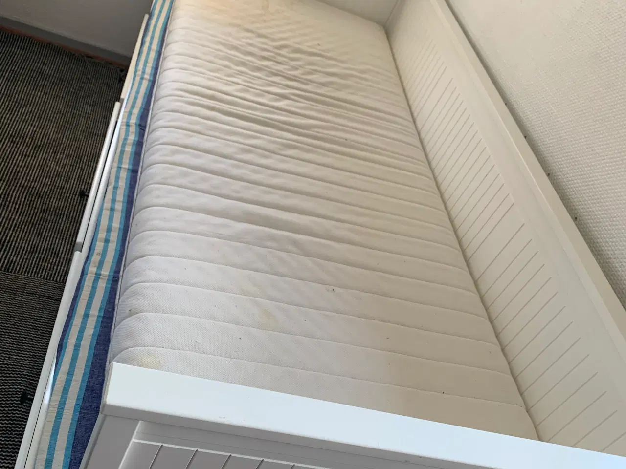Billede 2 - Ikea Hemnes seng