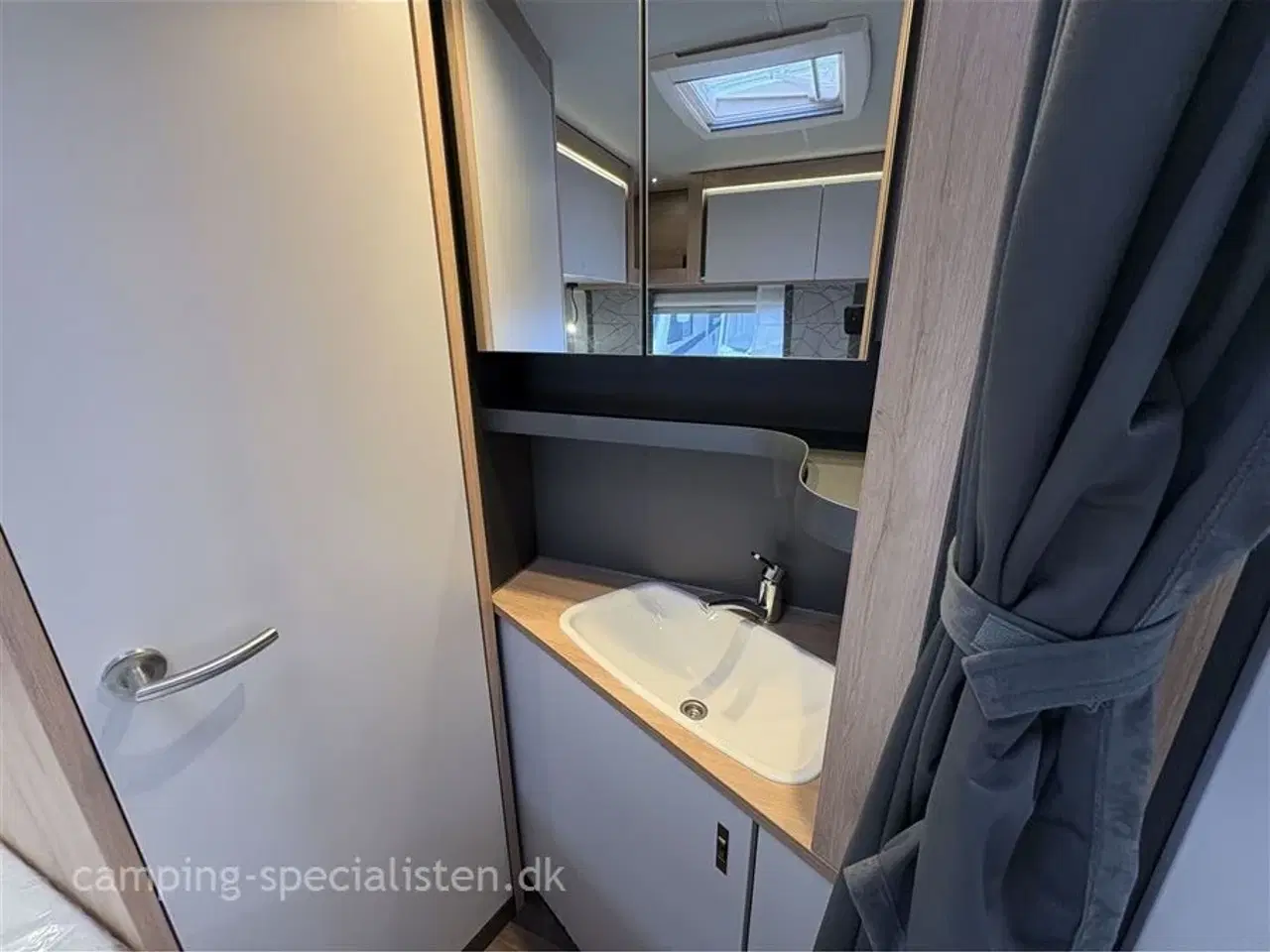 Billede 11 - 2026 - Knaus Sport 450 FU   Knaus Sport 450 FU 2026 - Kan ses nu hos Camping-Specialisten.dk