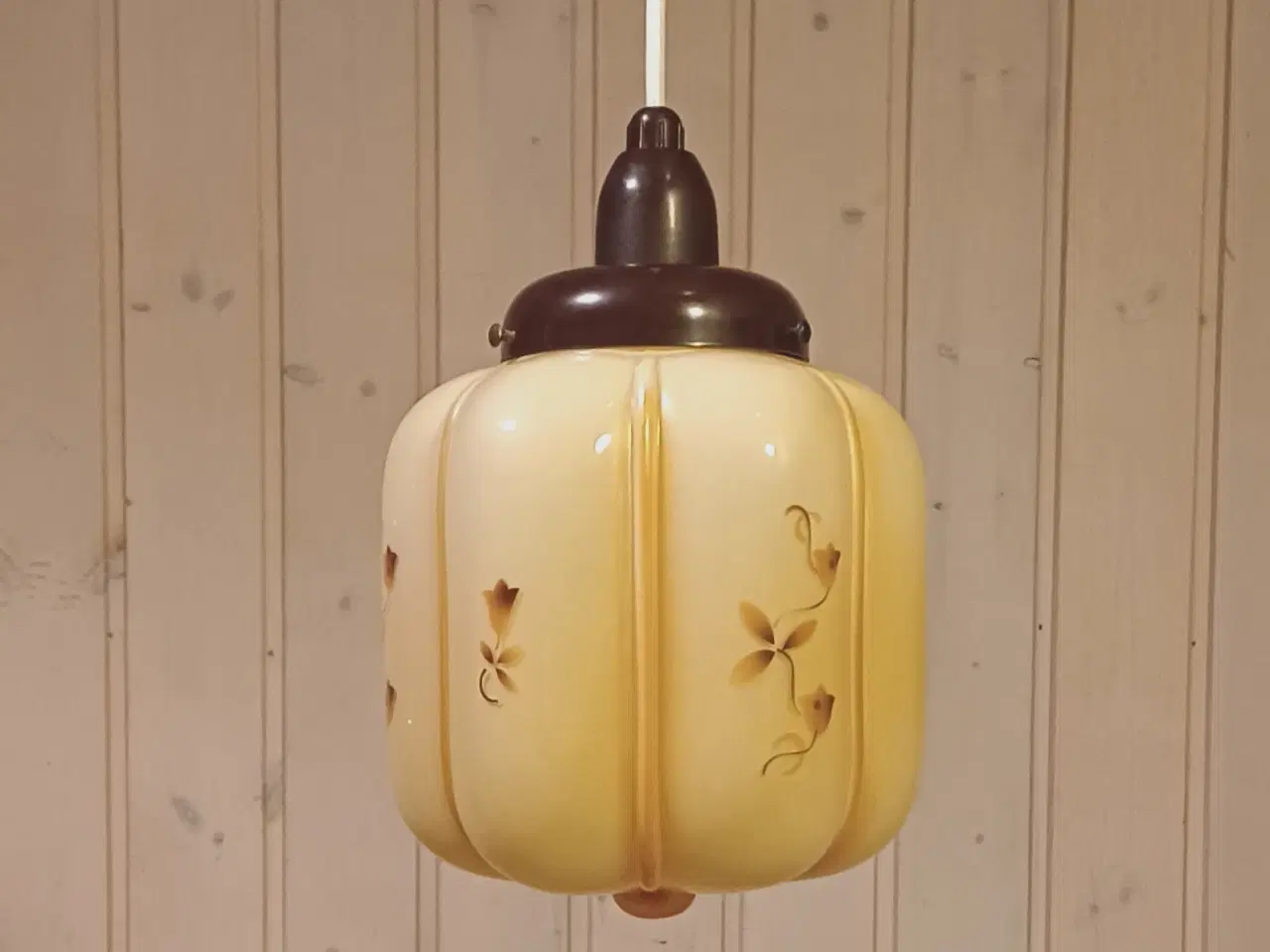 Billede 9 - Vintage/Retro loftlampe med glasskærm og bakelit.