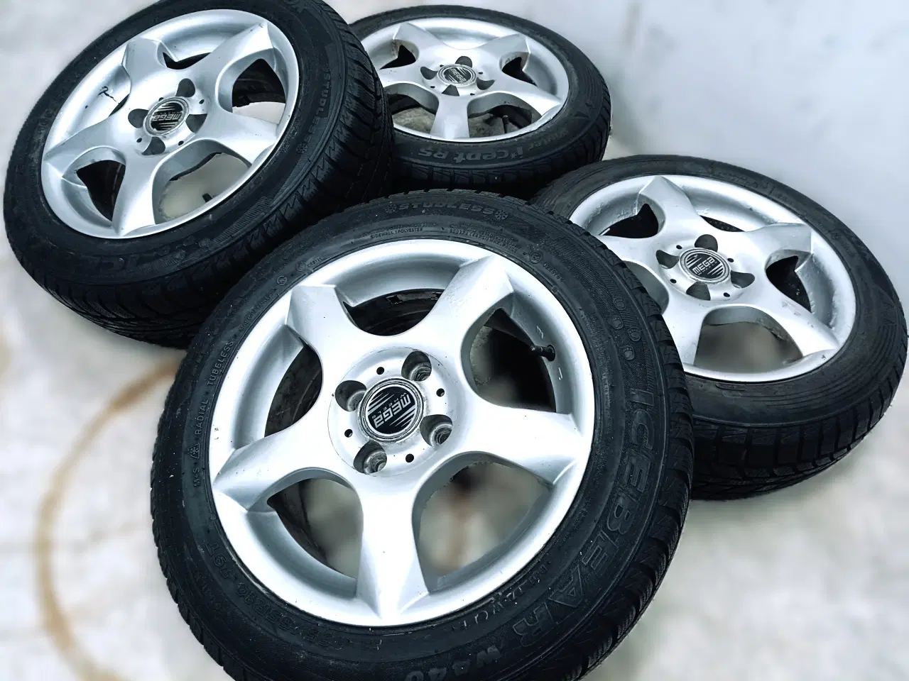 Billede 2 - 4x100 14" ET35 nav 73ø Megawheels vintersæt